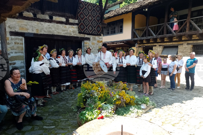 Габрово - Етъра - Еньовден