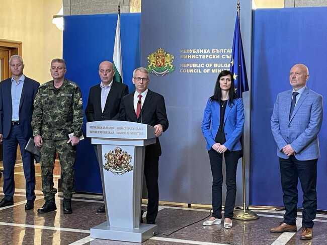 МС: Няма непосредствена опасност за България заради напрежението в Русия