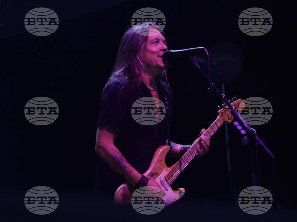 Глен Хюз - концерт