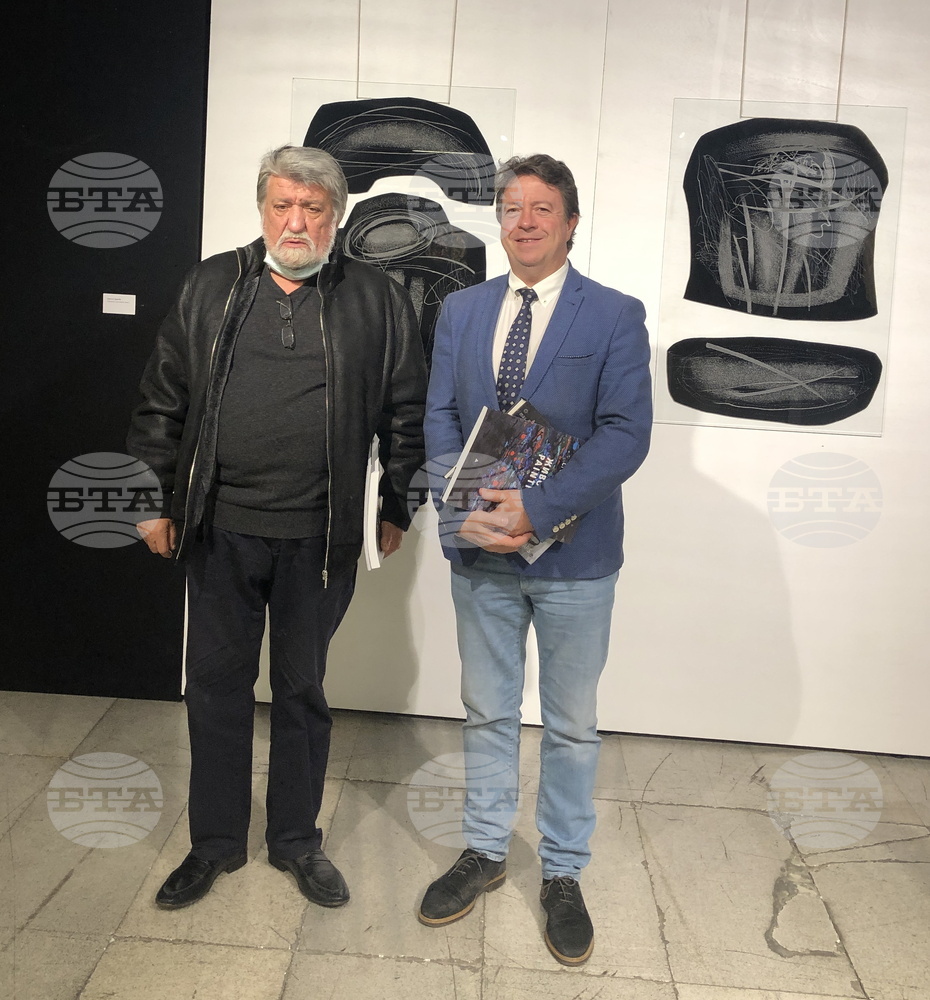 Вежди Рашидов разговаря с президента на Кралския артистичен кръг в Барселона за културния обмен между България и Испания