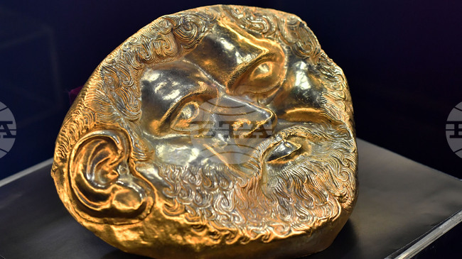 Exhibition in Kazanlak to Show Original Golden Mask from Svetitsa Thracian Mound 