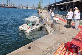 Варна - доброволци - демонстрация