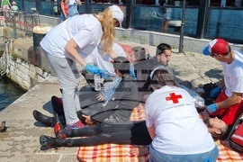 Варна - доброволци - демонстрация