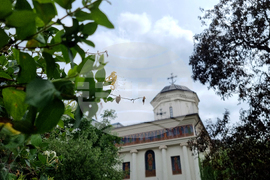 Румъния - църква - празник