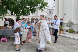 Румъния - църква - празник