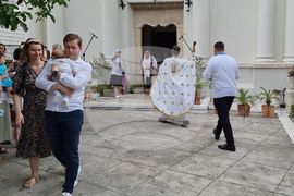 Румъния - църква - празник