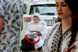 Румъния - църква - празник