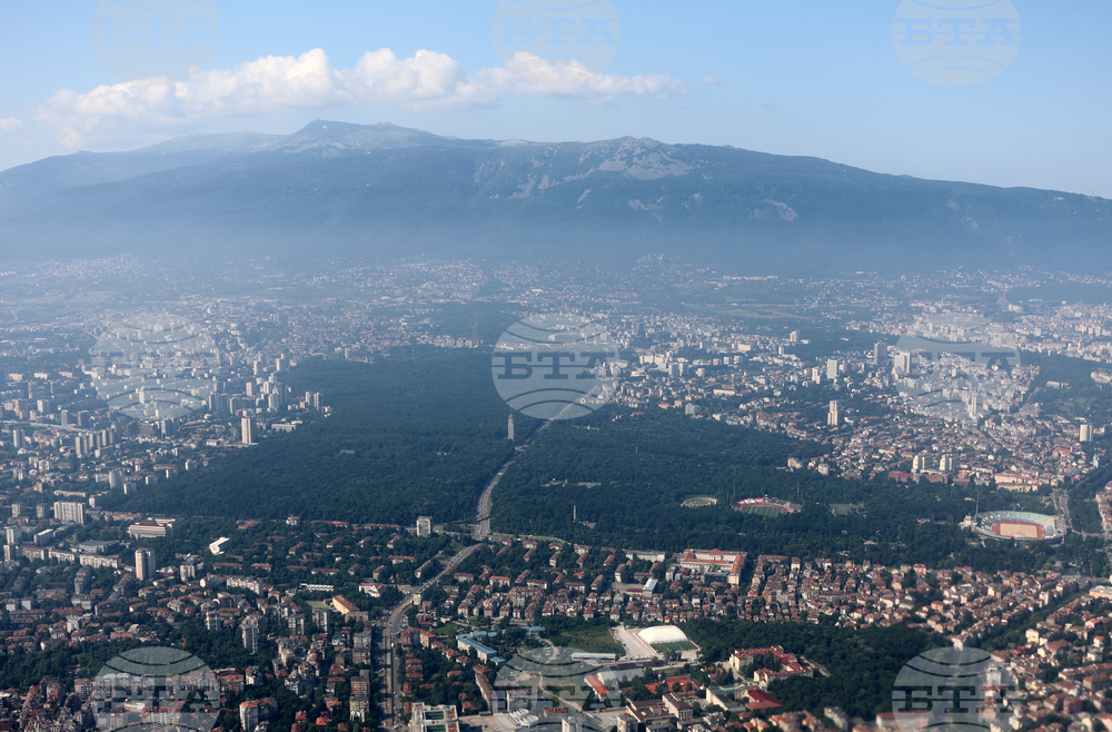 Изглед към София