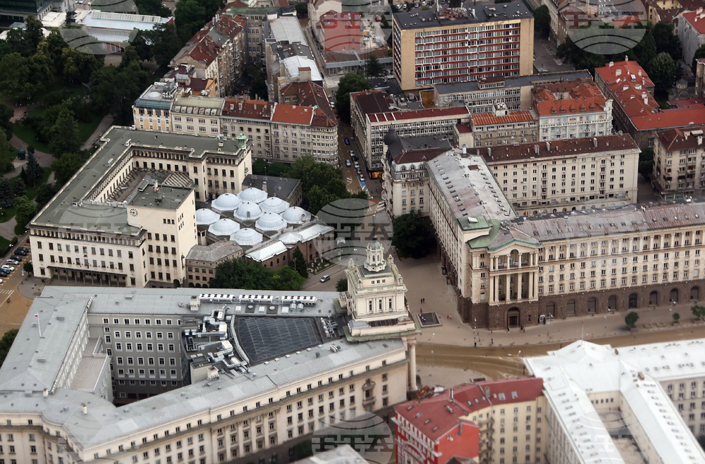 Изглед към София