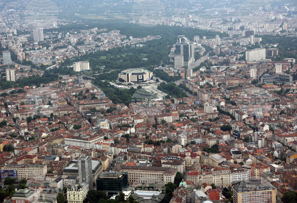 Изглед към София