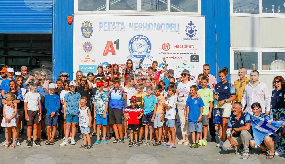 Министерство на младежта и спорта: Министърът на младежта и спорта Димитър Илиев поздрави женския ни национален отбор по водна топка за класирането на Европейското първенство в Израел