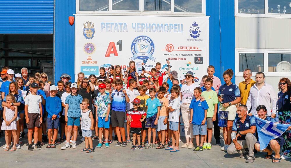 Министерство на младежта и спорта: Министърът на младежта и спорта Димитър Илиев поздрави женския ни национален отбор по водна топка за класирането на Европейското първенство в Израел