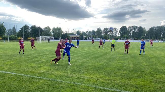 Осем нови и шестима напуснали футболисти в Струмска слава преди първата тренировка на тима утре