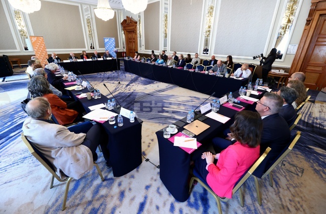 ЕСВП - кръгла маса 