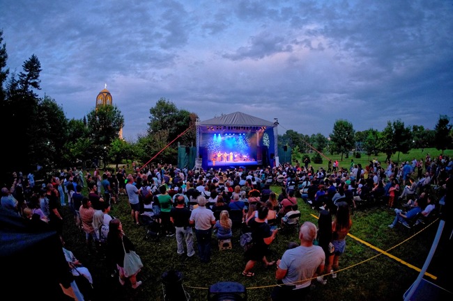 Община Хасково: „Сцена на края на града" – послеписът на „Театър, обичам те!", който за втора година Хасково пише заедно със студентите от театралните висши училища в България