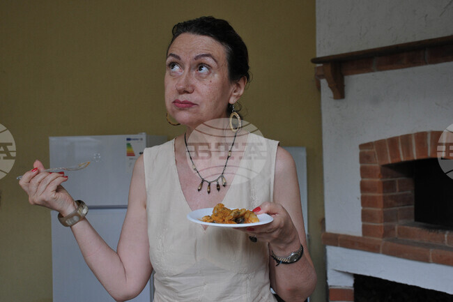 Бургас - етнографски музей - Мария Шнитер - кулинарна демонстрация