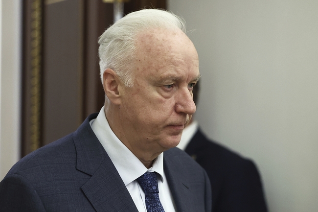 Руският Следствен комитет привлече задочно над 170 чужденци като обвиняеми за оскверняване на паметници на съветските воини