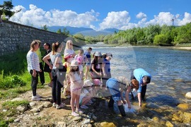 Самоков - зарибяване - река