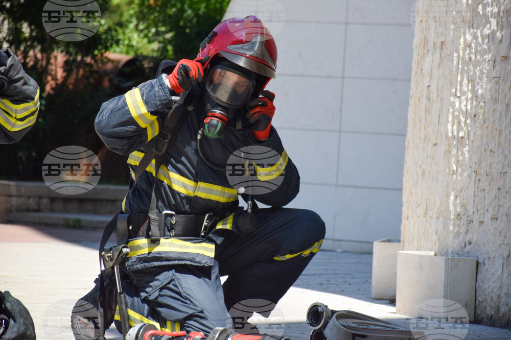 Благоевград - Общинска администрация - учение - пожар