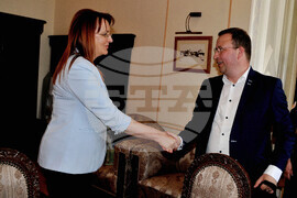 Бургас - Яне Сюке - проф. Мария Нейкова - среща