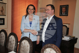 Бургас - Яне Сюке - проф. Мария Нейкова - среща