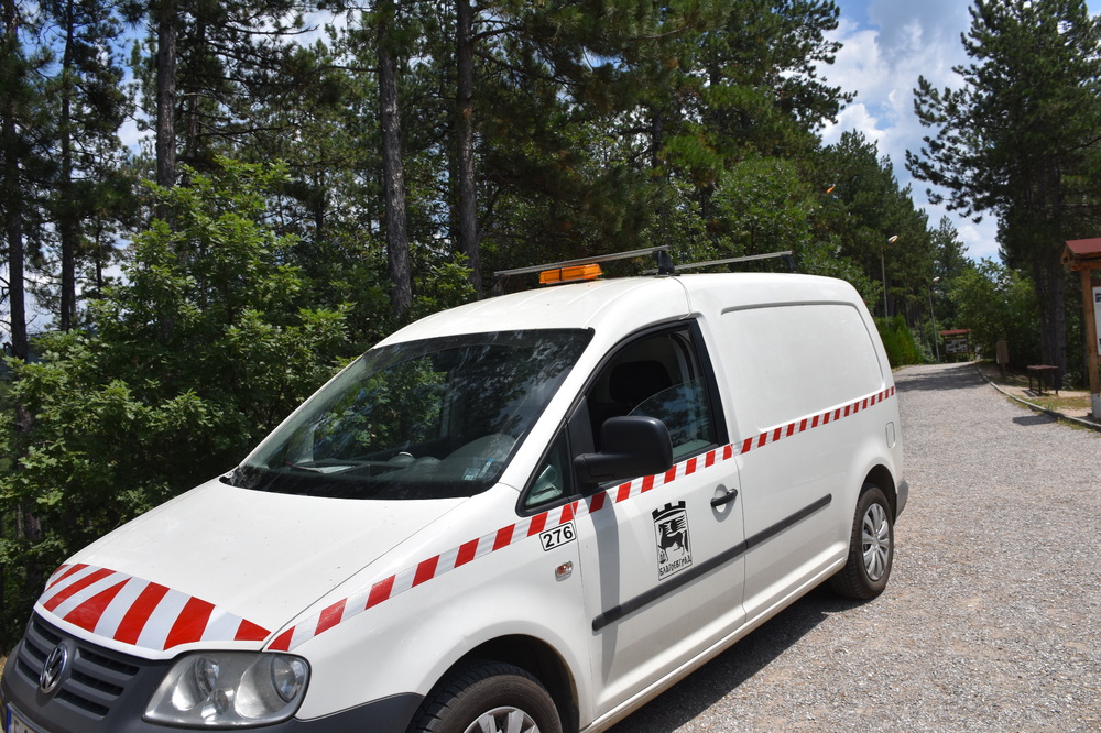 Община Благоевград извършва профилактични ремонтни дейности на 33-метровия кръст над Благоевград 