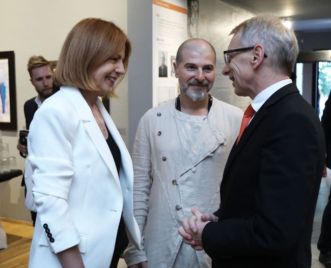 Премиерът към инвеститори: Направете България страна на чудесата