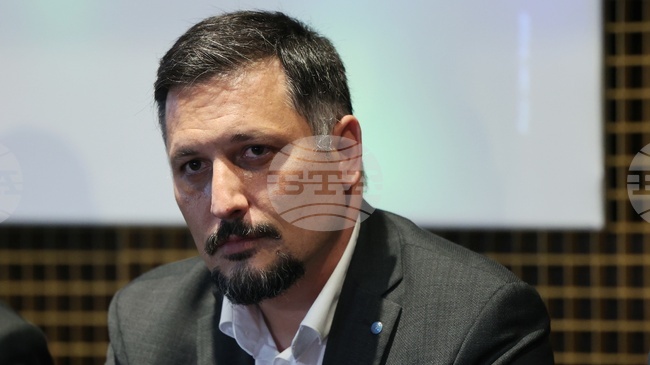 Не приемам внушенията за оказван натиск, заяви кметът на столичния район "Изгрев" по повод изявлението на Софийската митрополия за храма "Св. Пимен Зографски"