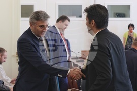 Народно събрание - ГЕРБ-СДС – „Продължаваме Промяната-Демократична България" - ДПС - среща 