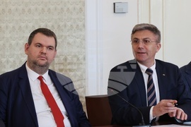 Народно събрание - ГЕРБ-СДС – „Продължаваме Промяната-Демократична България" - ДПС - среща