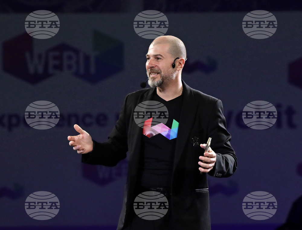 "Уебит" (Webit) - форум - Пламен Русев