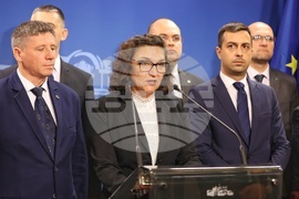 Парламент - "Възраждане" - пресконференция