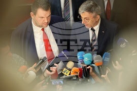 Народно събрание - ГЕРБ-СДС – „Продължаваме Промяната-Демократична България" - ДПС - среща - брифинг