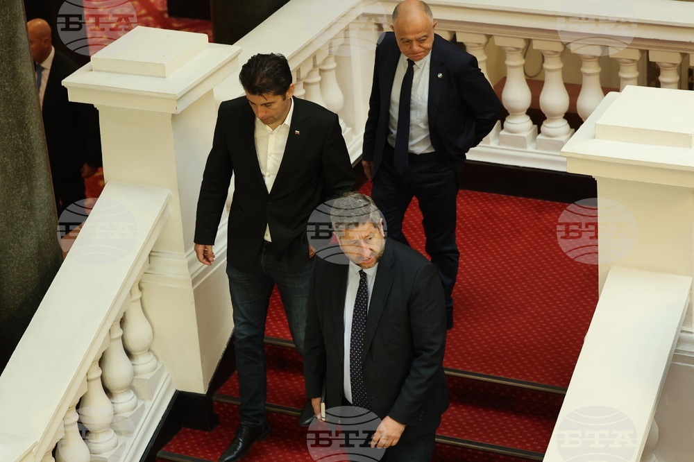 Народно събрание - ГЕРБ-СДС – „Продължаваме Промяната-Демократична България" - ДПС - среща - брифинг