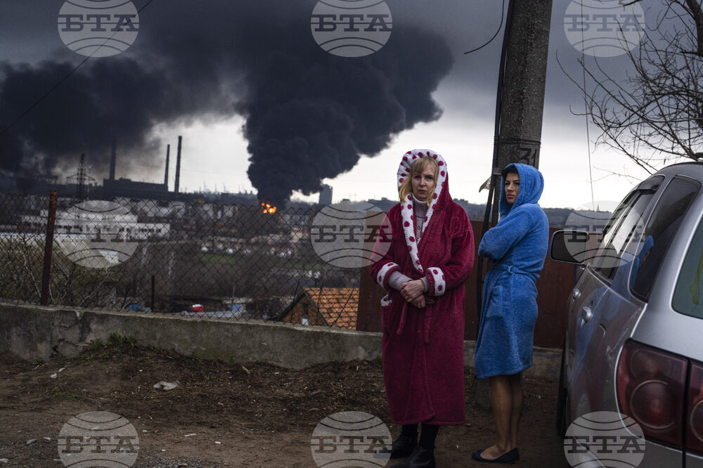 Руски ракетен удар порази жп линия в Одеска област, ранени са две деца; трима са ранени при обстрел в Сумска област, съобщиха властите