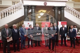 Парламент - Кръводарителска акция - откриване