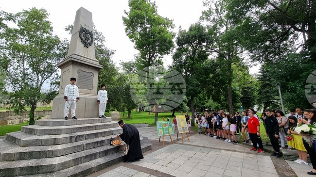 Брезник - Паметник на загиналите в Сръбско-българската война - годишнина