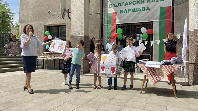 Започна записването на ученици за новата учебна година в училище „Дора Габе“ във Варшава