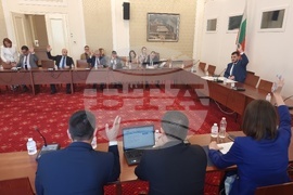 Парламент - Комисия по икономическа политика и иновации - заседание