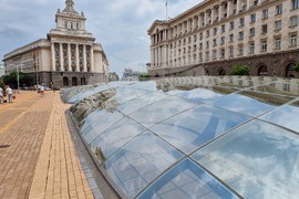 Зона “Ларго” - стъклени куполи - почистване