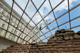 Зона “Ларго” - стъклени куполи - почистване