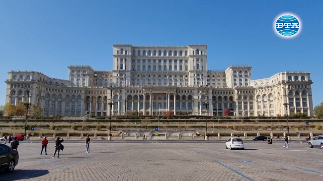 Дворецът на парламента в Букурещ - най-голямата, най-масивната и най-скъпата сграда в света