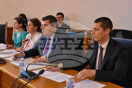 Парламент - Комисията по правни въпроси