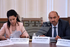 Парламент - Комисията по регионална политика, благоустройство и местно самоуправление