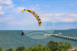 Бургас - морска градина - полет с парапланер