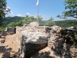 Село Храстово - крепост - разкопки