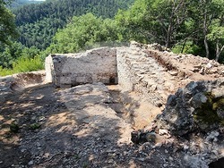 Село Храстово - крепост - разкопки