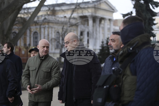 Зеленски лиши от украинско гражданство кмета на Одеса, известен балетист и бивш депутат