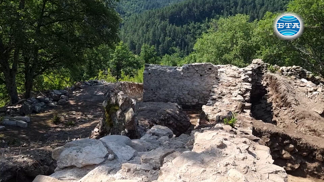 Находки и нови данни за края на съществуването на крепостта до крумовградското село Храстово са сред откритията от тазгодишните проучвания