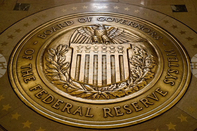 Член на УФР обяви, че е по-скоро за запазване на основната лихва в САЩ на предстоящото през декември заседание